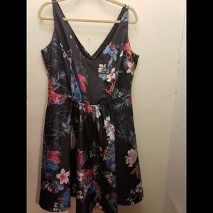 City chic vintage glam dress